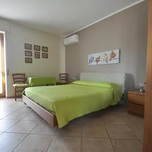 Al 32 Y 3 2*, Alghero Italia